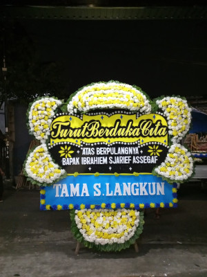 Papan Bunga Duka di Bunguran Utara